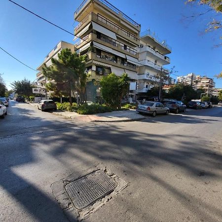 Apartment Near The Center Of Glyfada Athen Eksteriør bilde